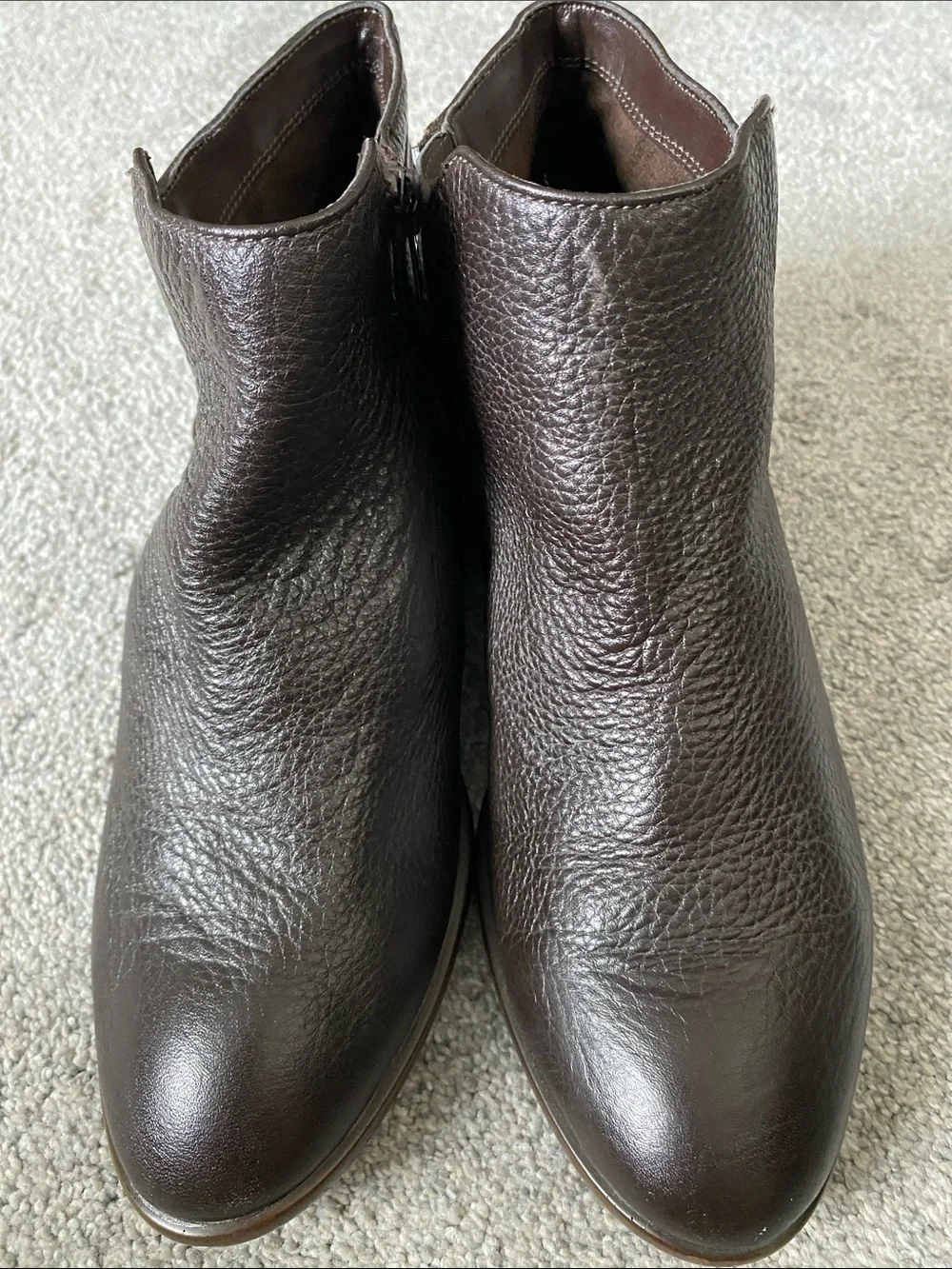 AEROSOLES smooth pebbled